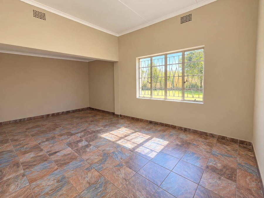 4 Bedroom Property for Sale in Olifantshoek Northern Cape